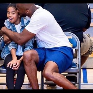 Meet your Posher, Deedee